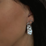 Curvella Earring